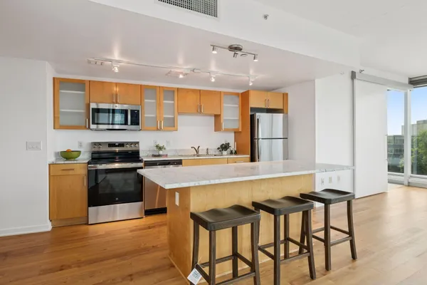 $329,900 | 8161 33rd Avenue South, Unit 609, Bloomington, MN 55425