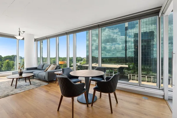 $329,900 | 8161 33rd Avenue South, Unit 609, Bloomington, MN 55425