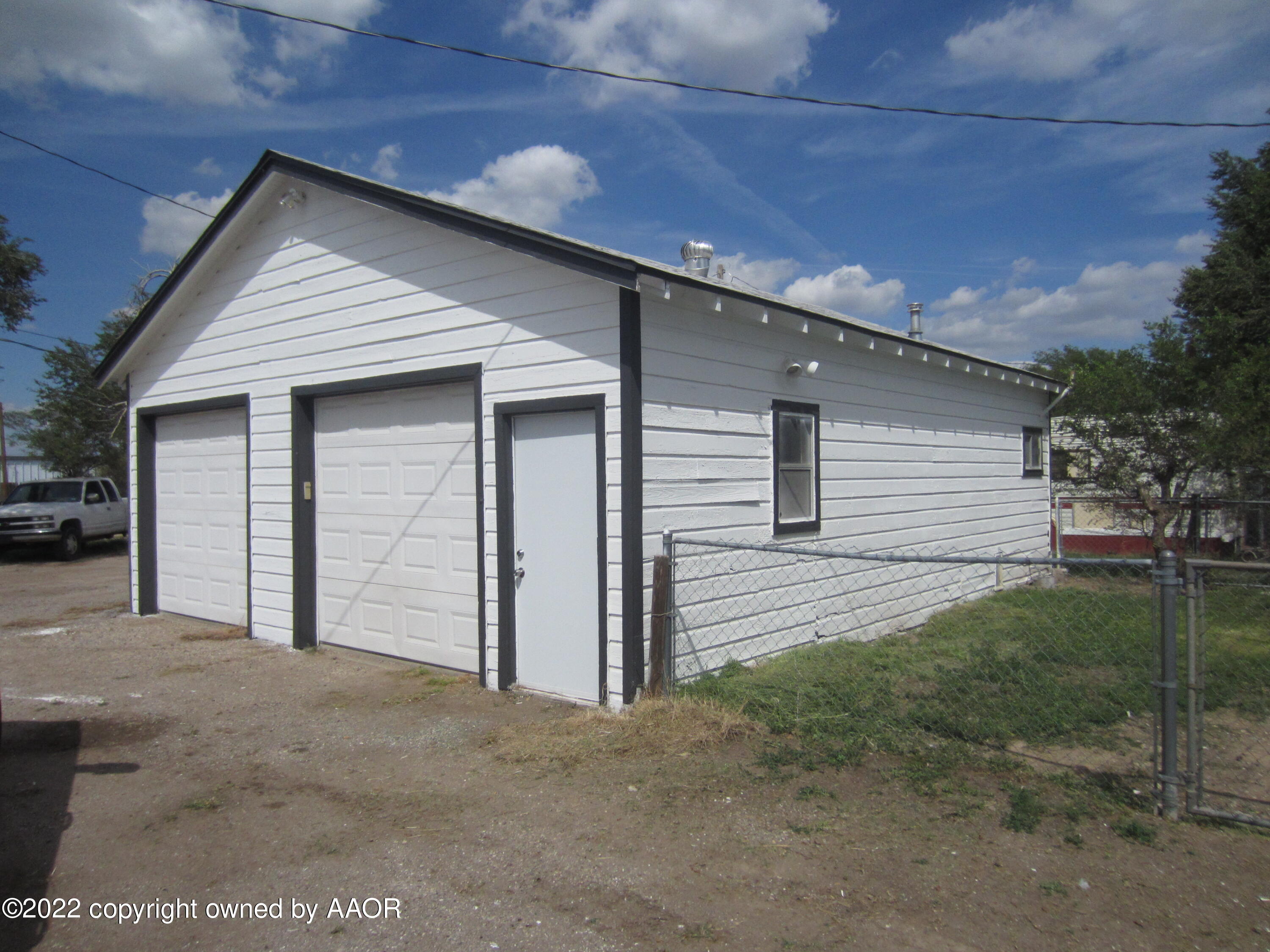 2002 North Mirror Street Amarillo, TX 79107 - Photo 12 of 13 a front view of house