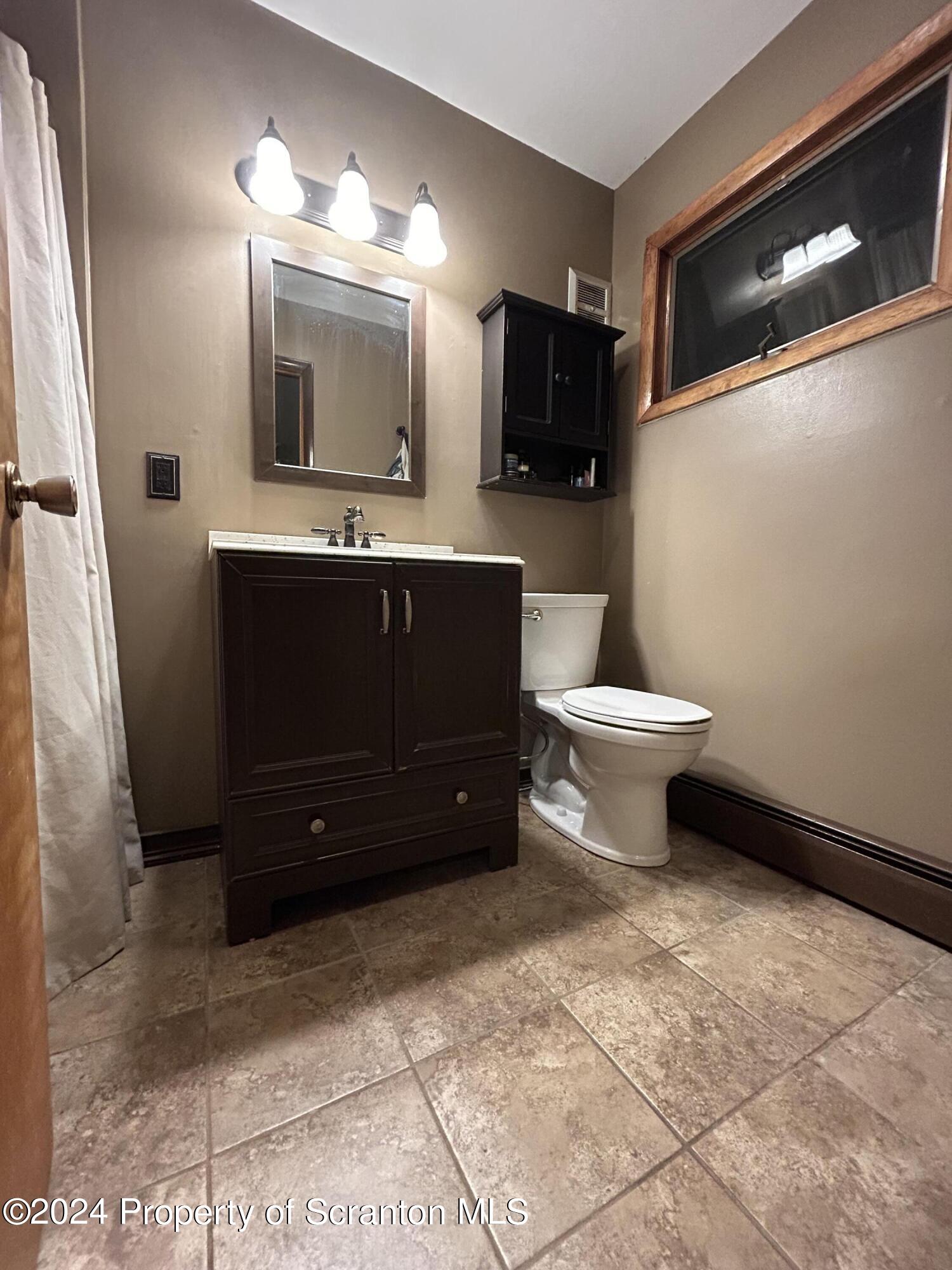 771 Newton Road Scranton, PA 18504 - Photo 9 of 26 Gallery Image 9