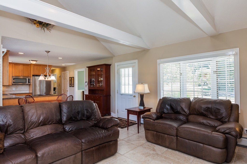130 N Road Westfield, MA 01085 - Photo 9 of 29