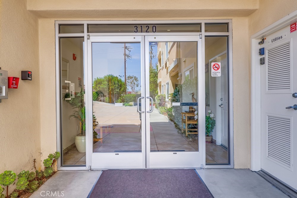 3120 Sepulveda Boulevard, Unit 412 Torrance, CA 90505 - Photo 4 of 40 a view of a entryway front of a house