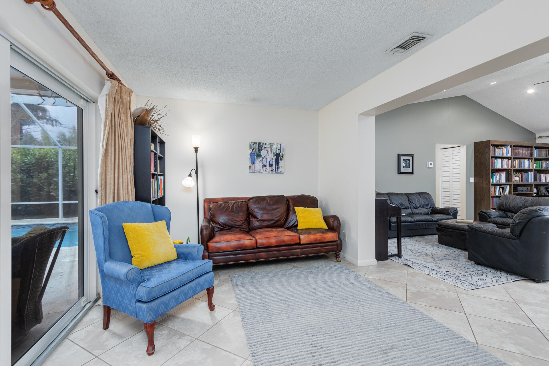 148 Arrowhead Circle Jupiter, FL 33458 - Photo 15 of 46 Family room