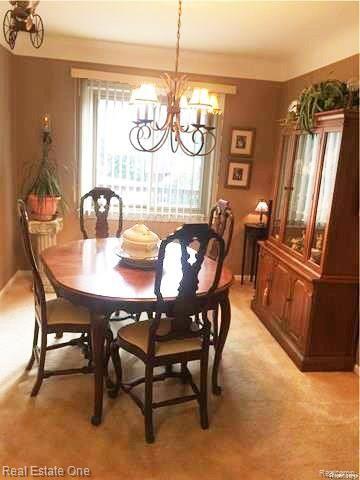 2502 Oliver Road Royal Oak, MI 48073 - Photo 4 of 17 Oliver DR.jpg