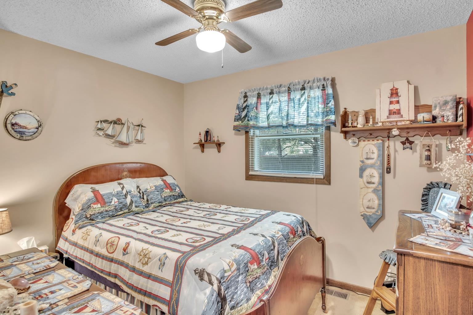 707 Crescent Drive Hesston, KS 67062 - Photo 11 of 35