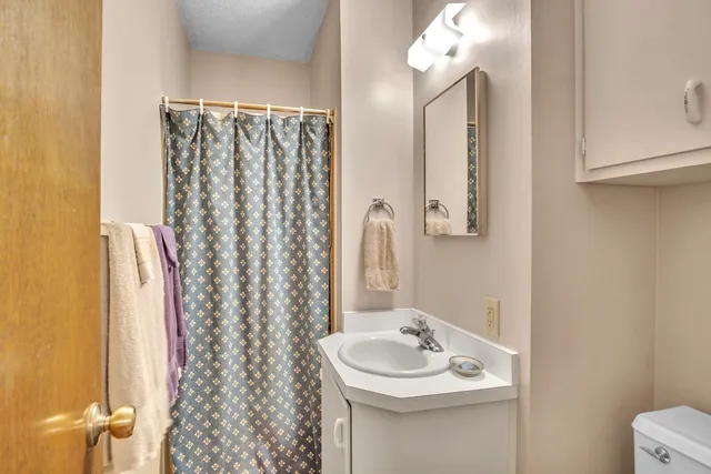 $188,900 | 707 Crescent Drive, Hesston, KS 67062