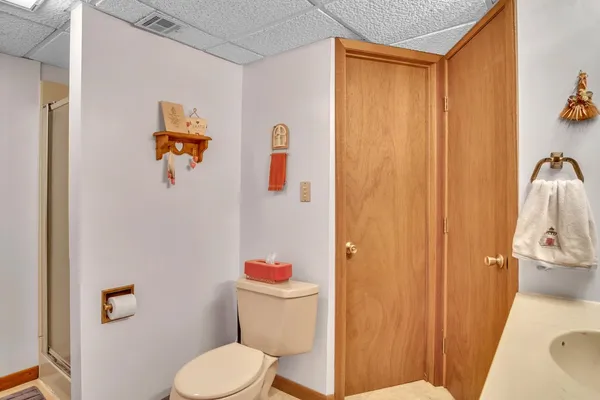 $188,900 | 707 Crescent Drive, Hesston, KS 67062