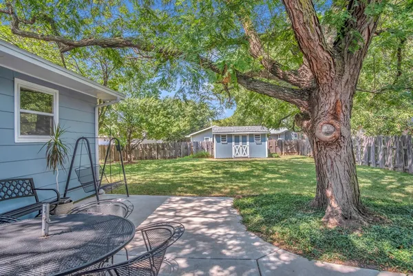 $188,900 | 707 Crescent Drive, Hesston, KS 67062