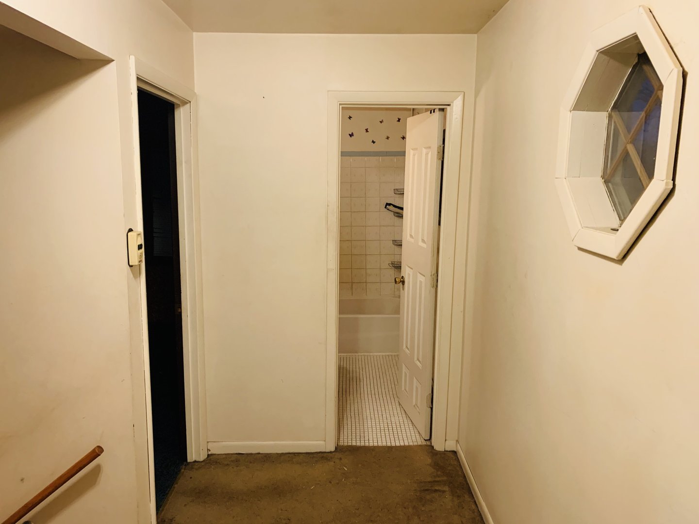 1715 Maple Road Joliet, IL 60432 - Photo 26 of 37 a view of a bathroom