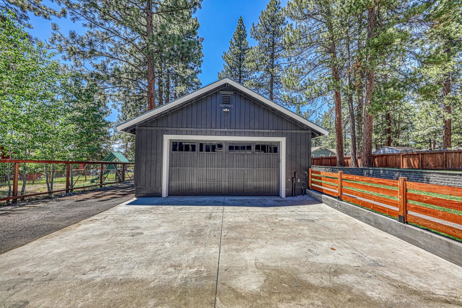 10227 Laburnham Circle Truckee, CA 96161 - Photo 23 of 28
