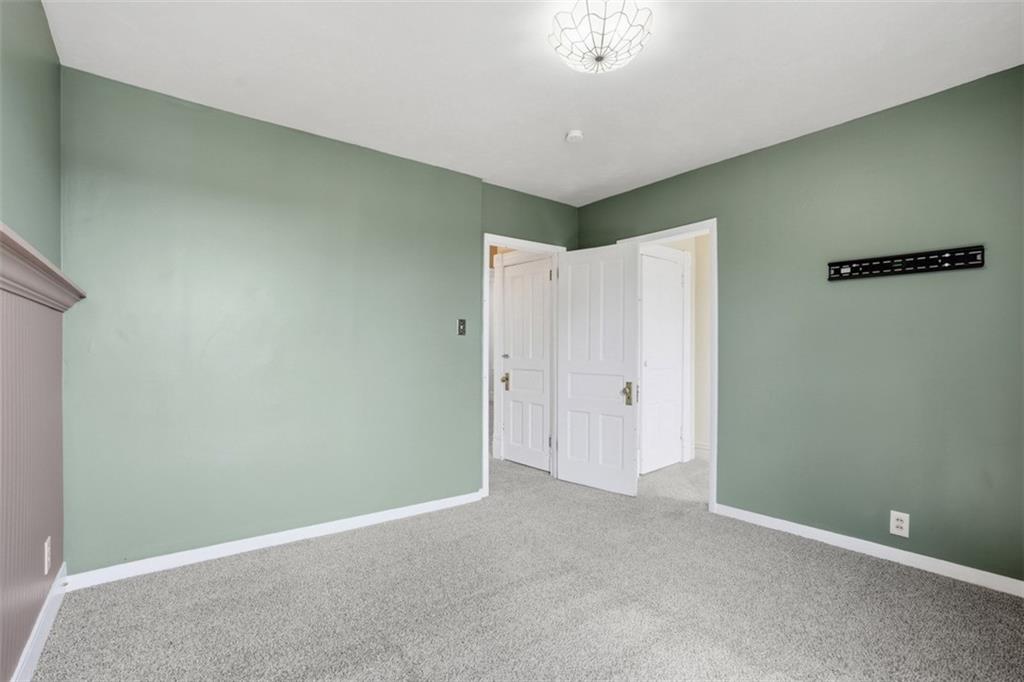 516 Eau Claire Street Butler, PA 16001 - Photo 25 of 41