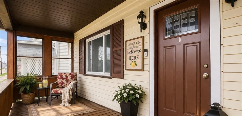 516 Eau Claire Street Butler, PA 16001 - Photo 4 of 41 a view of a entryway door front of house