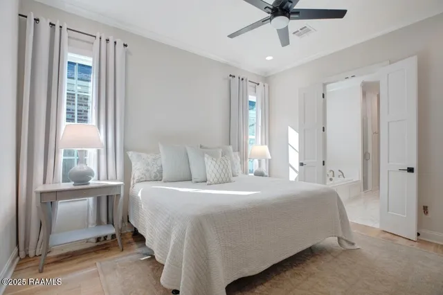 $365,000 | 104 Oak Village Drive, Scott, LA 70583