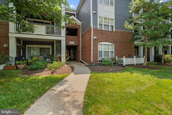 $399,000 | 20322 Beechwood Terrace, Unit 202, Ashburn, VA 20147