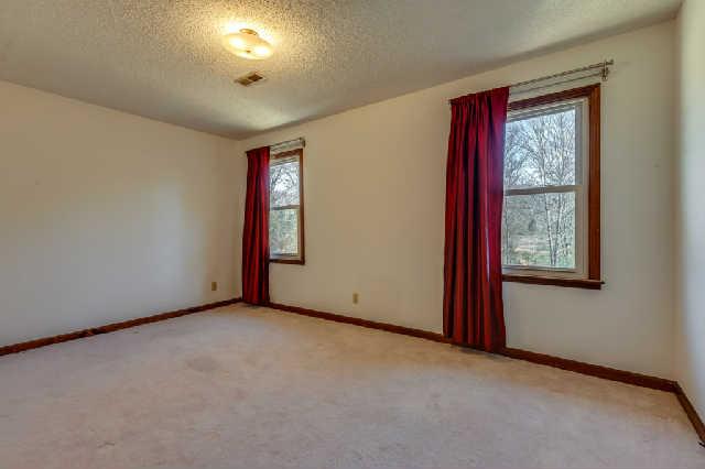 3575 Earhart Road Mount Juliet, TN 37122 - Photo 14 of 20 Large upstairs bedroom with lots of closet space!