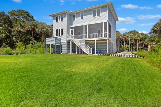 $2,050,000 | 912 Cheehaw Street, Edisto Island, SC 29438
