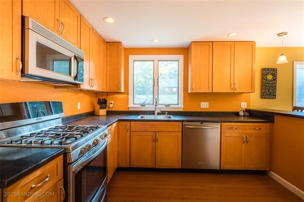 32 Meadowview Road Windham, ME 04062 - Photo 8 of 35 Photo