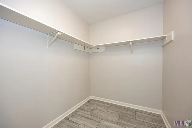 $359,500 | 1233 Ashbourne Drive, Baton Rouge, LA 70815