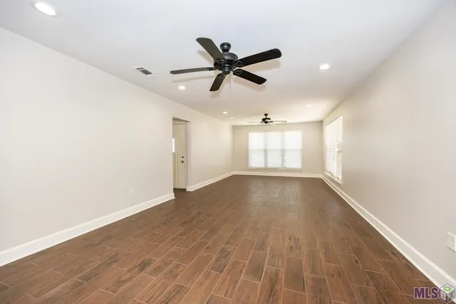 $359,500 | 1233 Ashbourne Drive, Baton Rouge, LA 70815