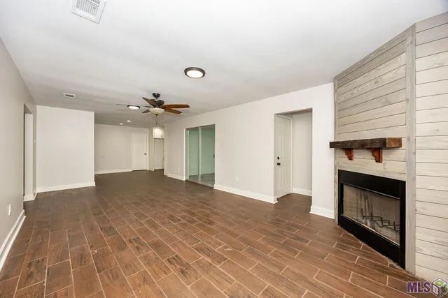 $359,500 | 1233 Ashbourne Drive, Baton Rouge, LA 70815