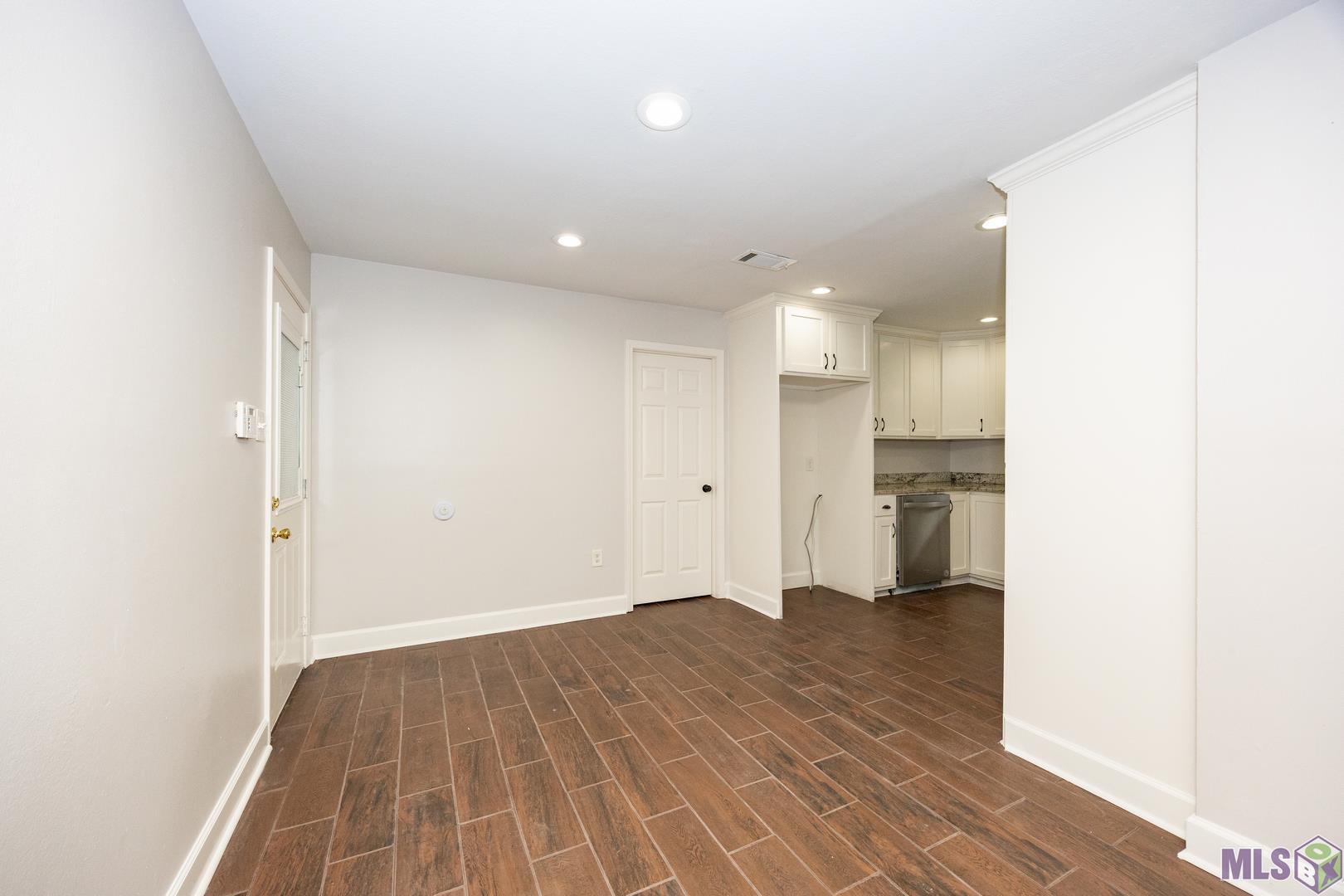 1233 Ashbourne Drive Baton Rouge, LA 70815 - Photo 8 of 27