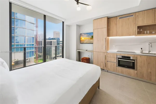 $399,000 | 11 Northeast 6th Street, Unit 1802, Miami, FL 33132