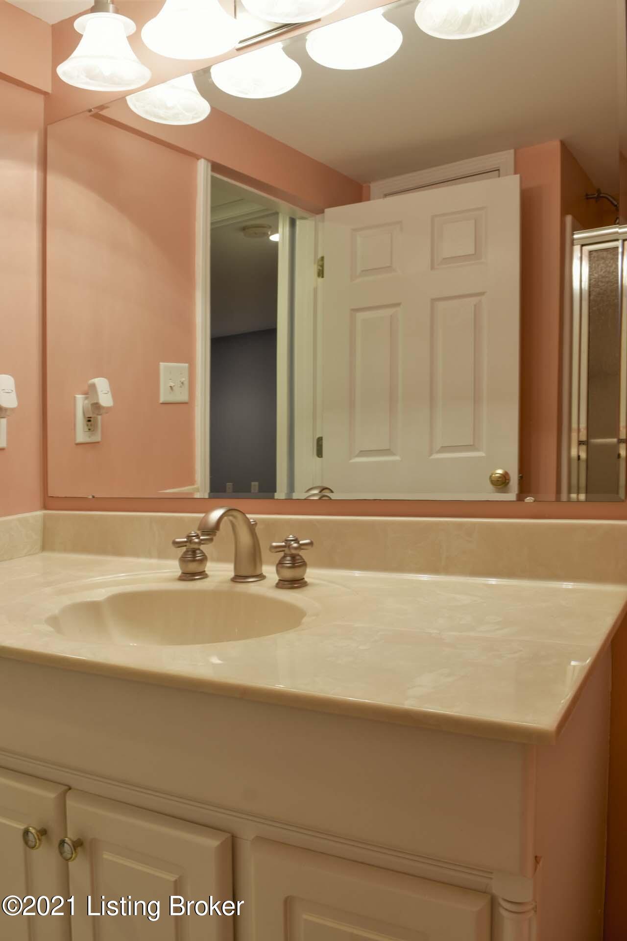 6614 El Rancho Road Louisville, KY 40291 - Photo 37 of 51 ElRancho__0056