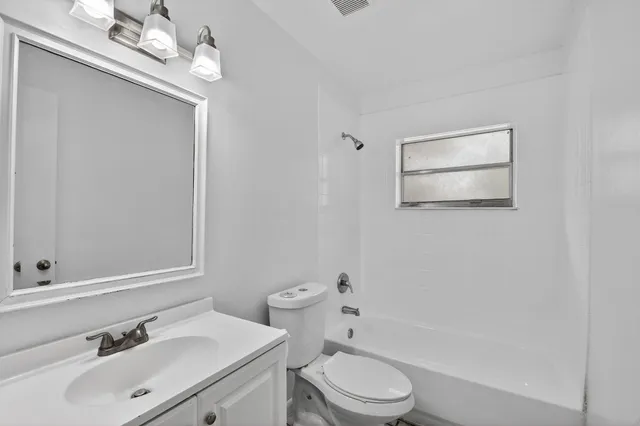 $1,450 | 4825 Serafica Drive, Lake Worth, FL 33461