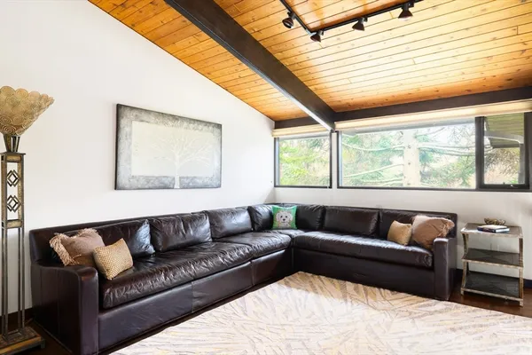 $3,195,000 | 363 Brookline Street, Newton, MA 02459