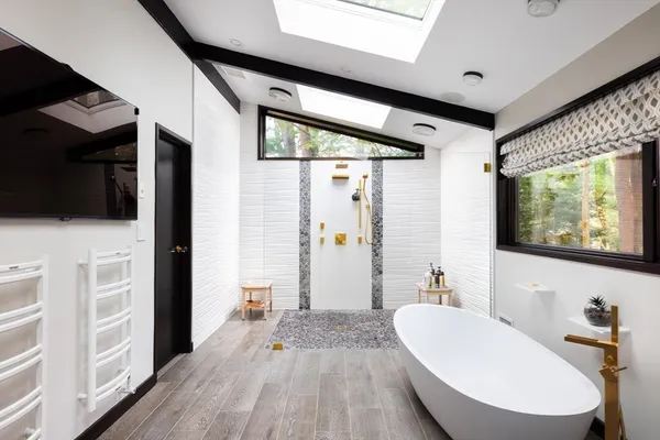 $3,195,000 | 363 Brookline Street, Newton, MA 02459