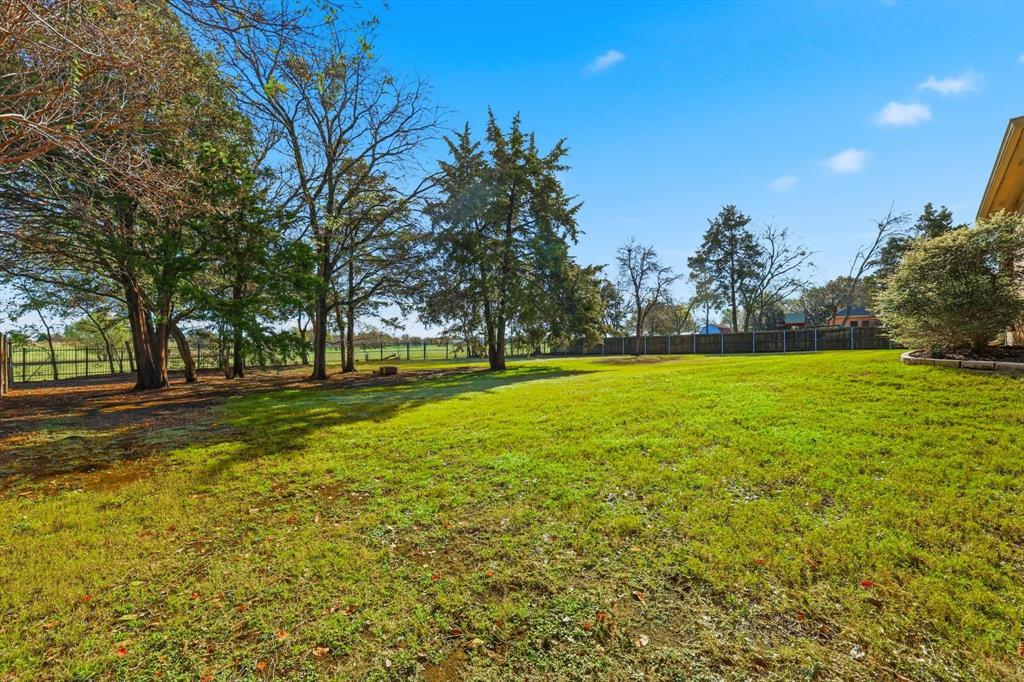 1340 Summerbrook Lane Midlothian, TX 76065 - Photo 11 of 40