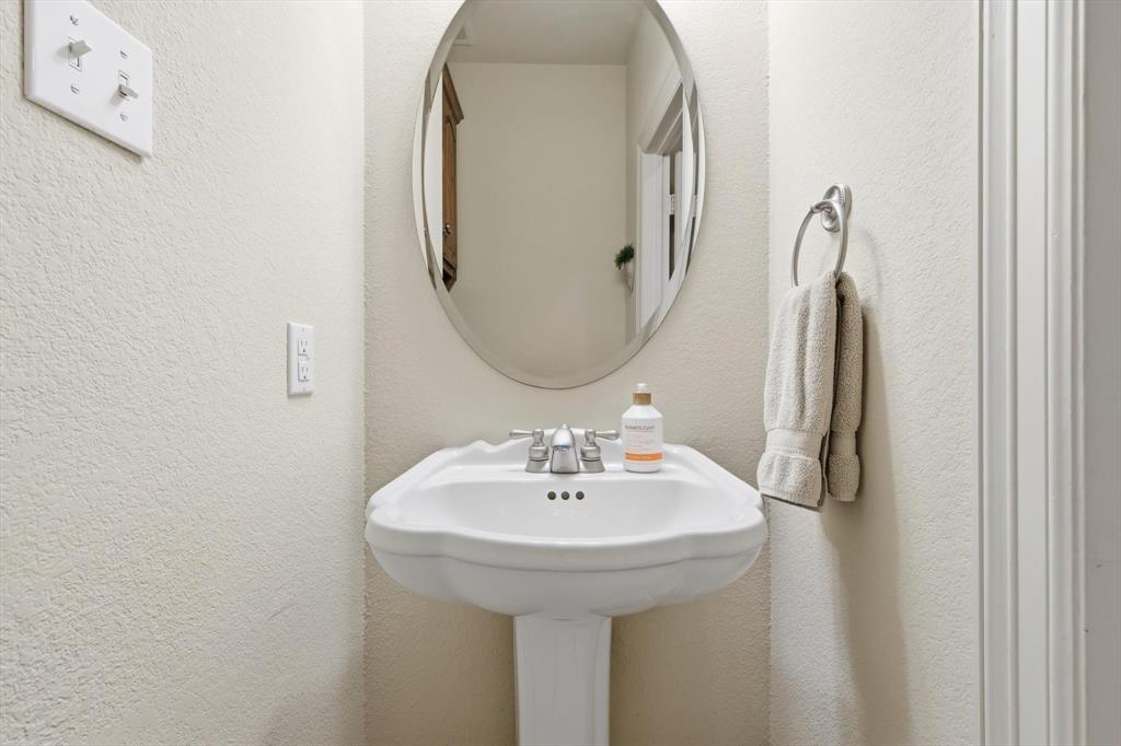 1340 Summerbrook Lane Midlothian, TX 76065 - Photo 30 of 40