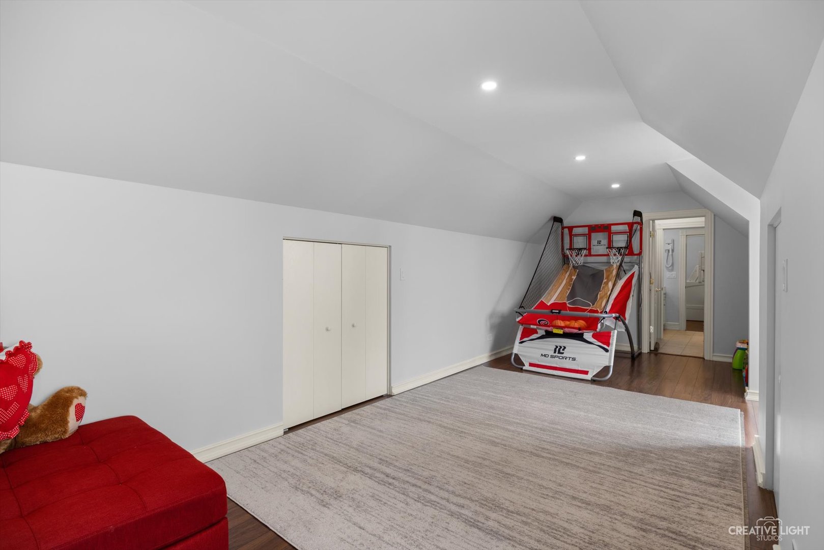1201 Kenmare Drive Burr Ridge, IL 60527 - Photo 28 of 53 a view of a room with painted walls