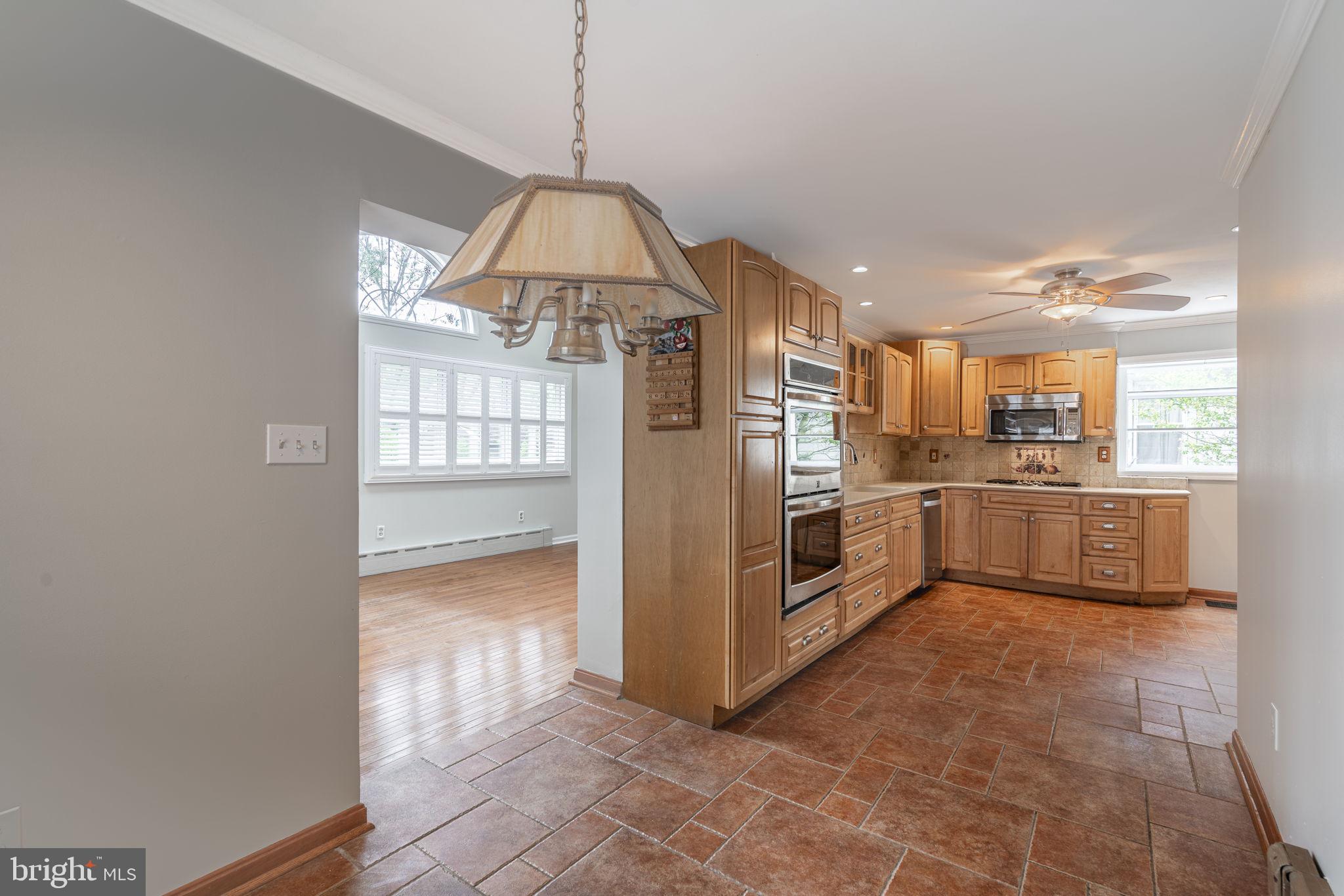 100 Forest Road Springfield, PA 19064 - Photo 7 of 50