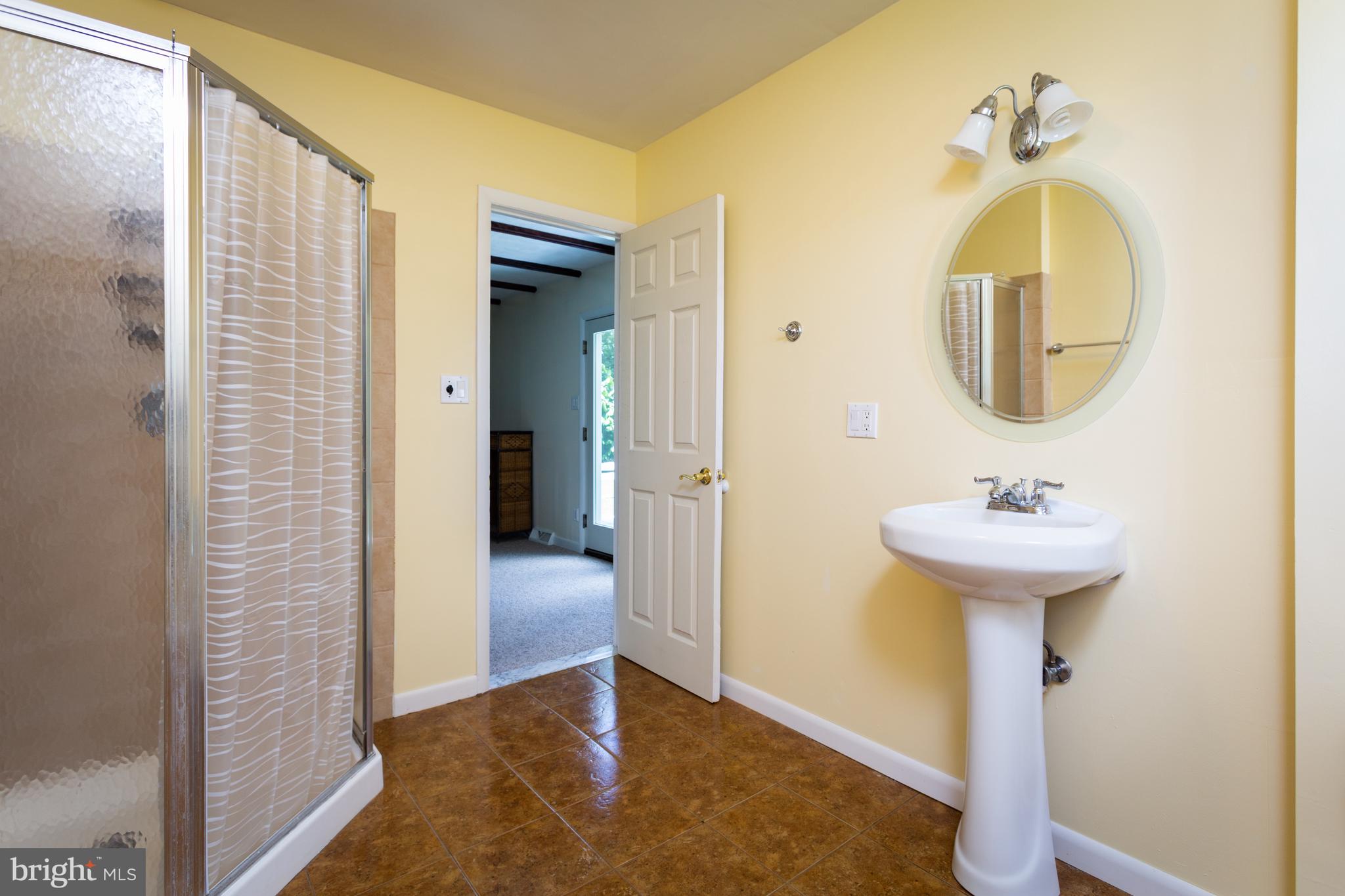 56 Racine Road North East, MD 21901 - Photo 26 of 38 Full Bathroom