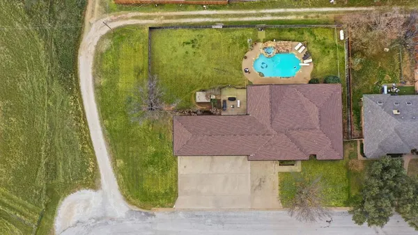 $595,000 | 111 Mustang Drive, Graham, TX 76450