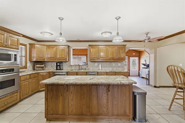 $595,000 | 111 Mustang Drive, Graham, TX 76450