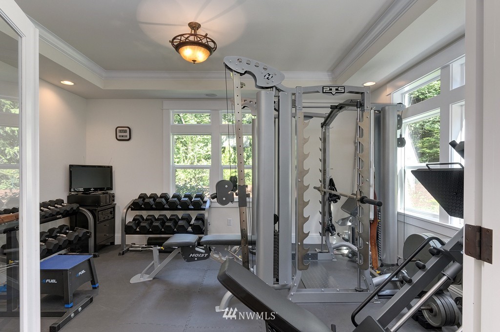 1675 Northeast Madison Road Poulsbo, WA 98370 - Photo 5 of 25 Gallery Image 5