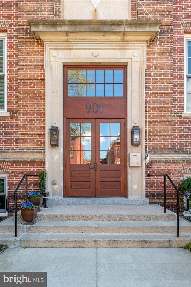 901 D Street Northeast, Unit 2 Washington, DC 20002 - Photo 17 of 27