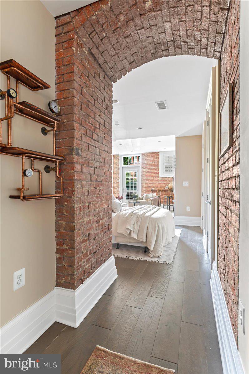 901 D Street Northeast, Unit 2 Washington, DC 20002 - Photo 2 of 27