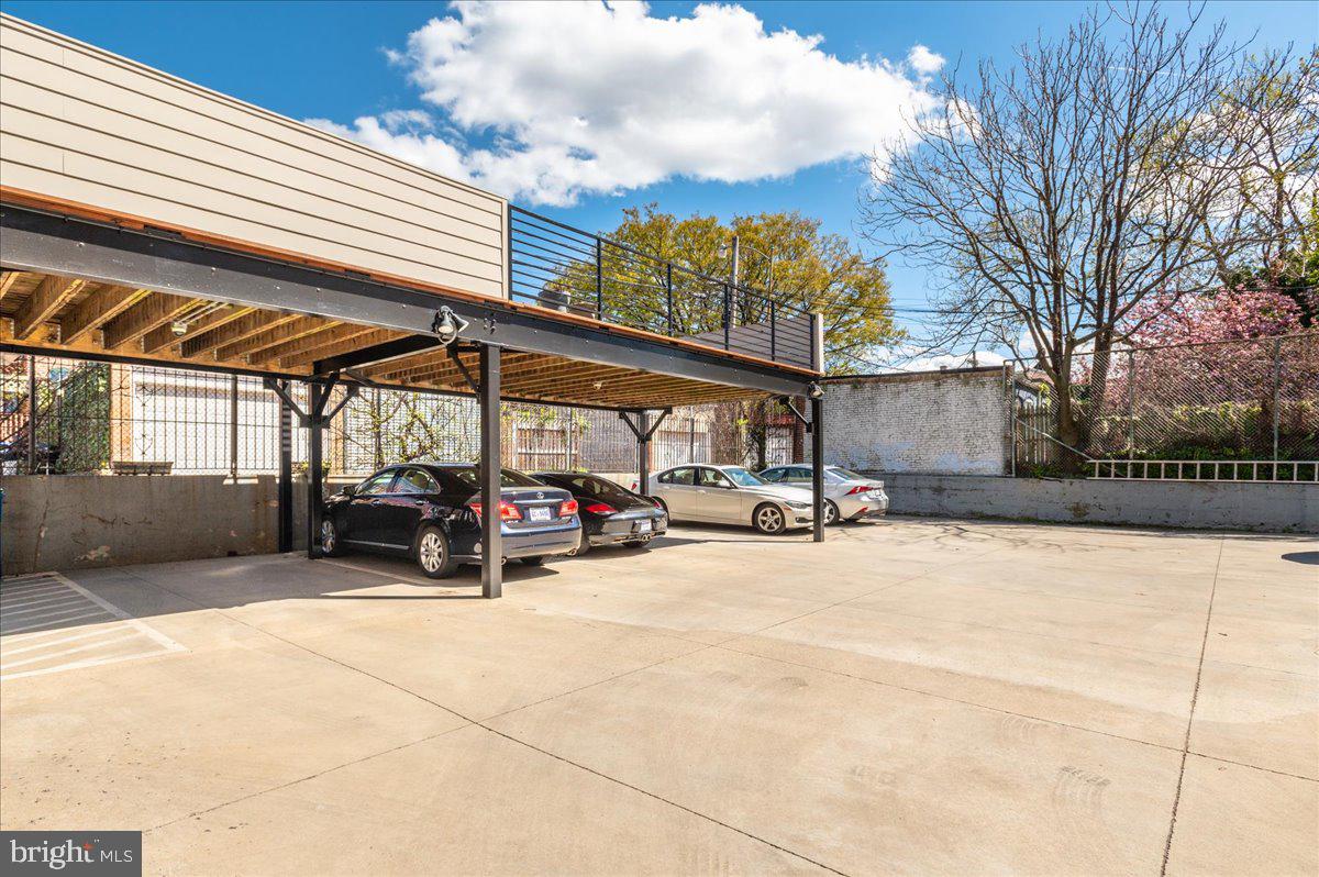 901 D Street Northeast, Unit 2 Washington, DC 20002 - Photo 23 of 27