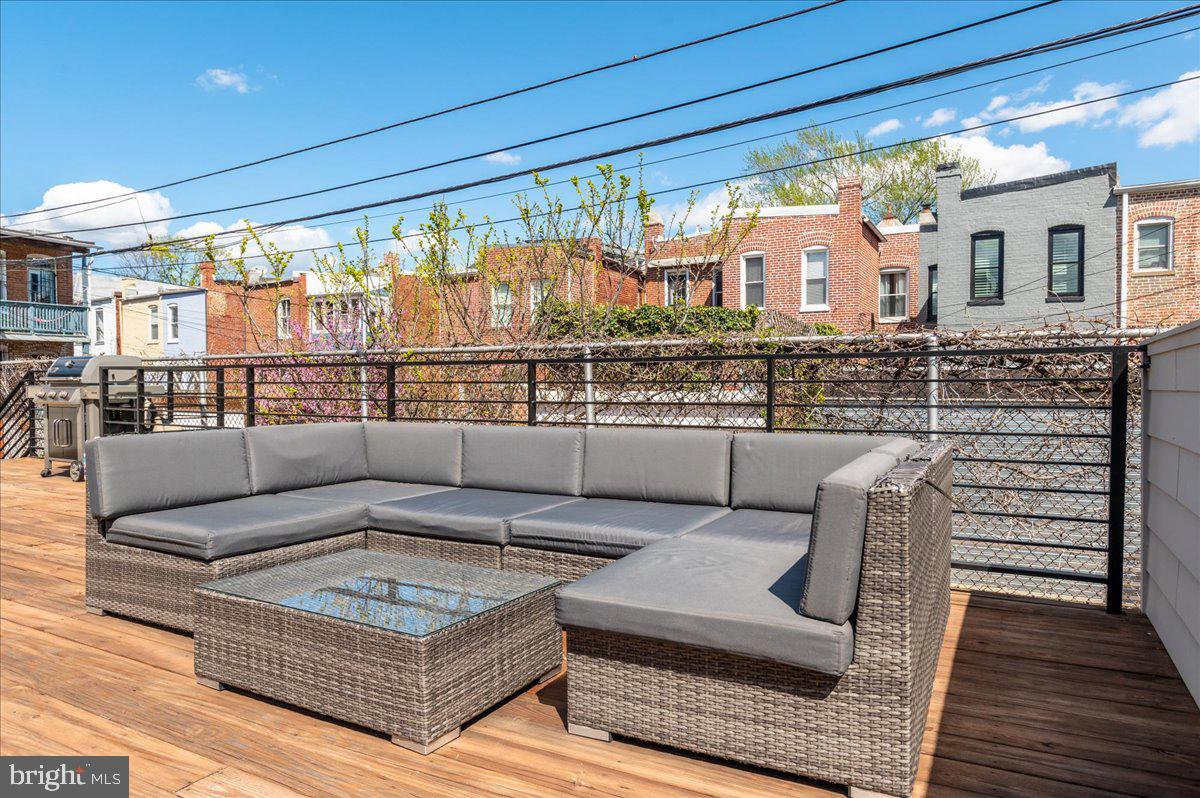 901 D Street Northeast, Unit 2 Washington, DC 20002 - Photo 25 of 27