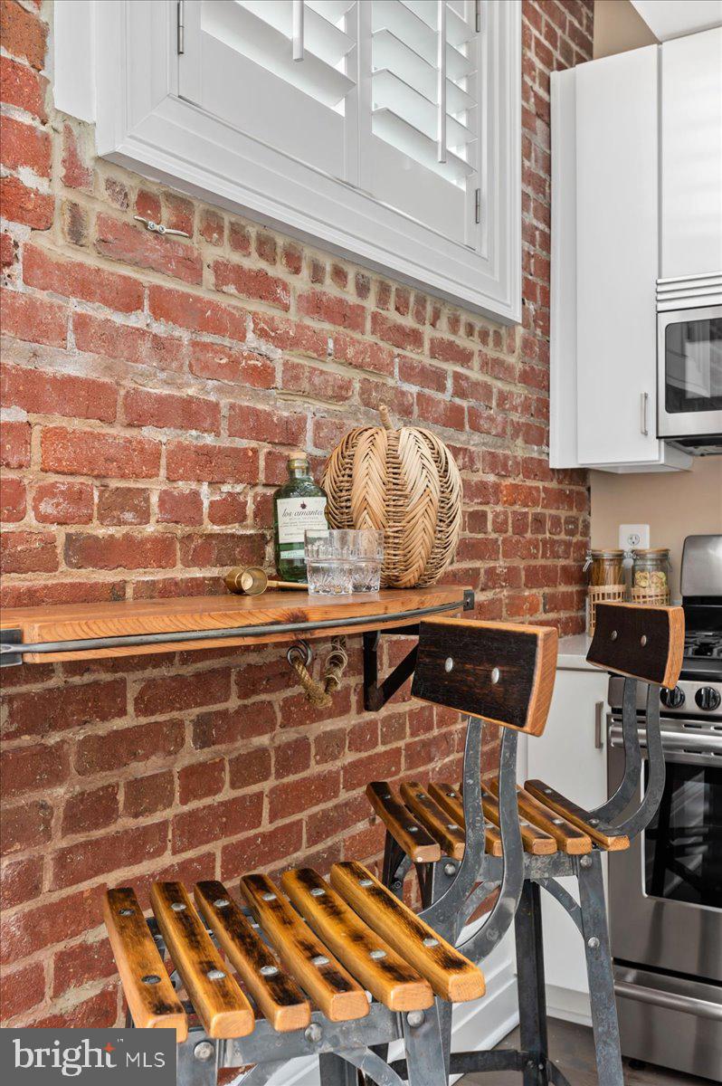 901 D Street Northeast, Unit 2 Washington, DC 20002 - Photo 8 of 27