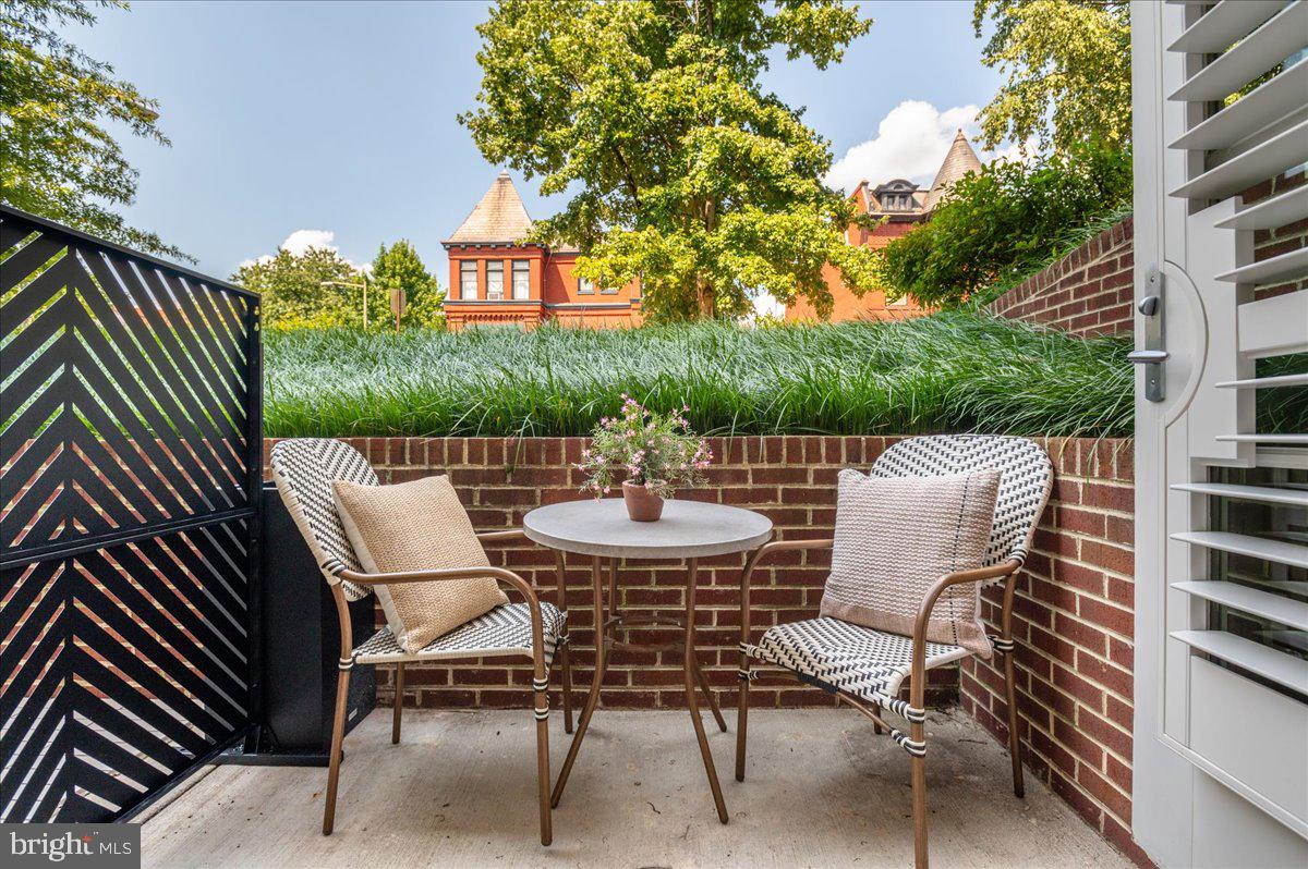 901 D Street Northeast, Unit 2 Washington, DC 20002 - Photo 9 of 27