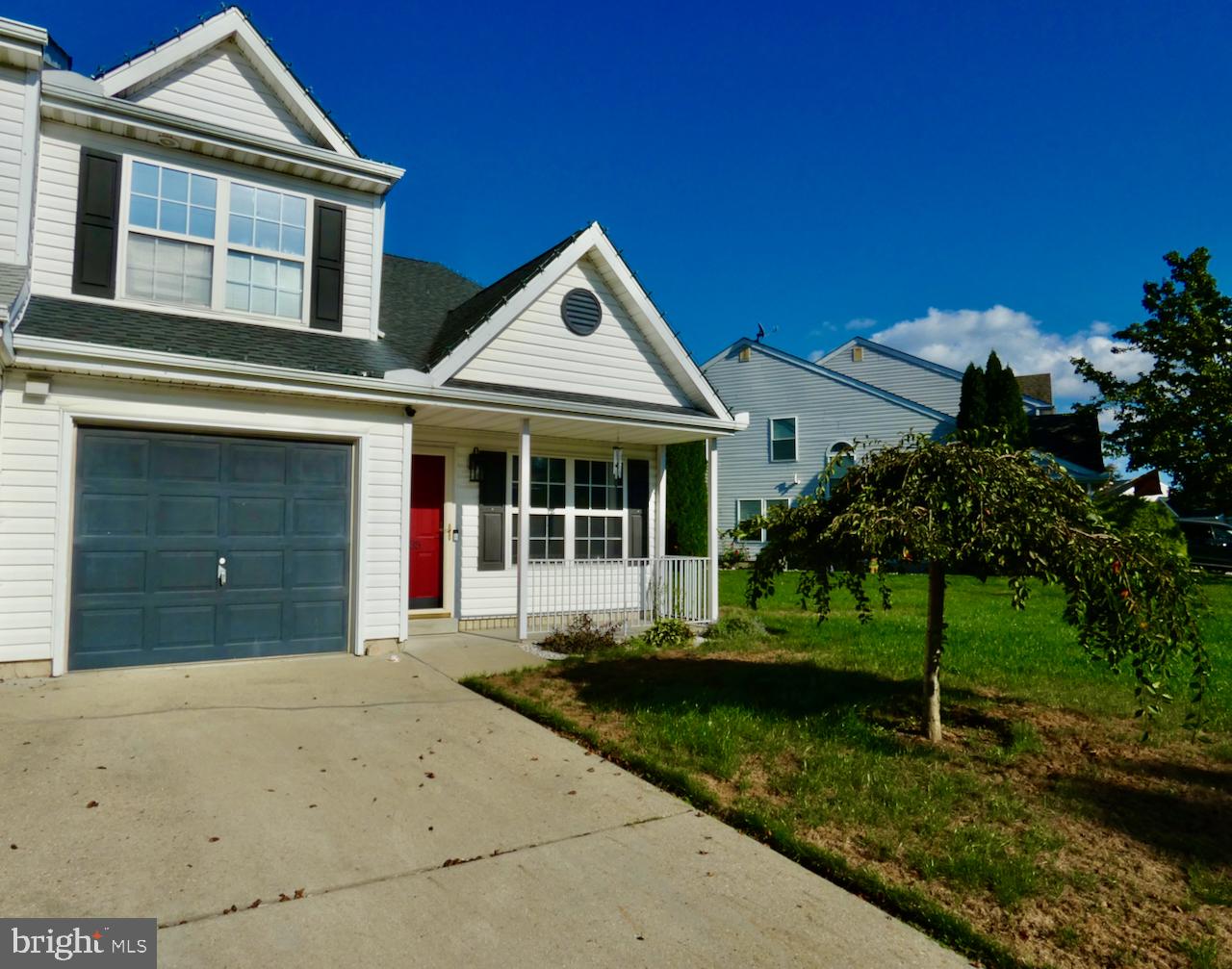335 Marldale Drive Middletown, DE 19709 - Photo 2 of 58 front view of a house with a yard