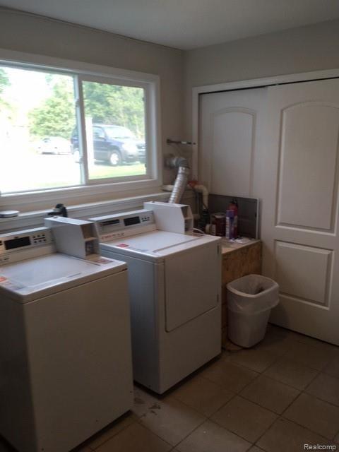 13376 North Road Fenton, MI 48430 - Photo 2 of 6