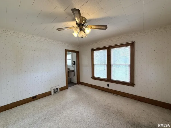 $75,000 | 1519 Florence Avenue, Galesburg, IL 61401