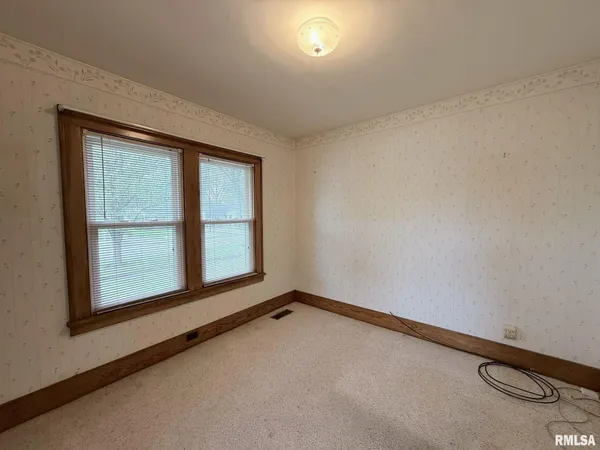 $75,000 | 1519 Florence Avenue, Galesburg, IL 61401