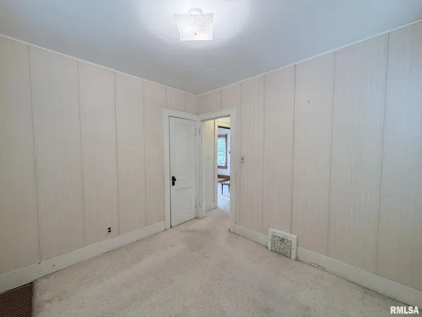 $75,000 | 1519 Florence Avenue, Galesburg, IL 61401