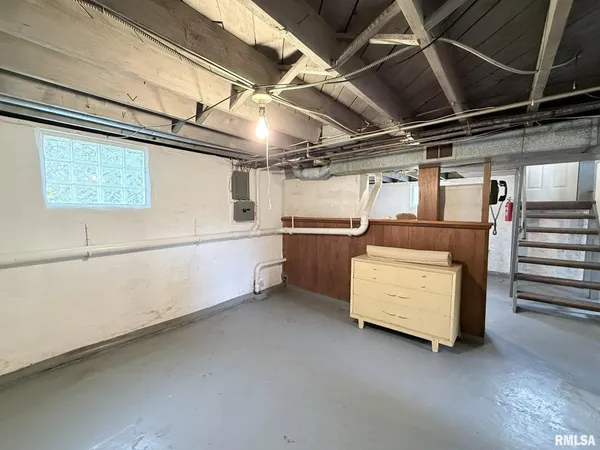 $75,000 | 1519 Florence Avenue, Galesburg, IL 61401